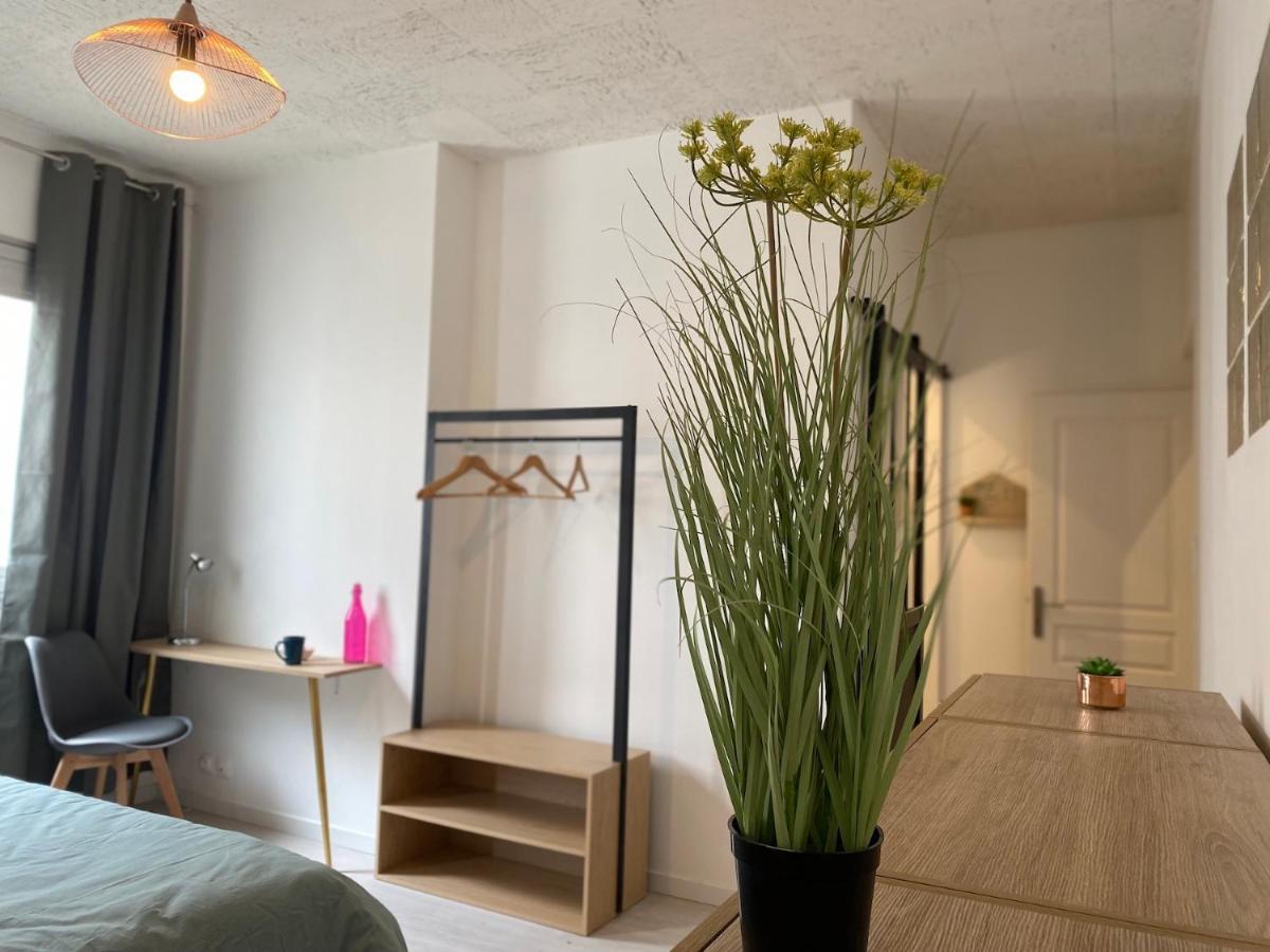 La Maison D'Angelique - Colocation Hoteliere A 150M Gare Tgv- Grande Cuisine Equipee & Salon - Fibre - Netflix Νιόρ Εξωτερικό φωτογραφία